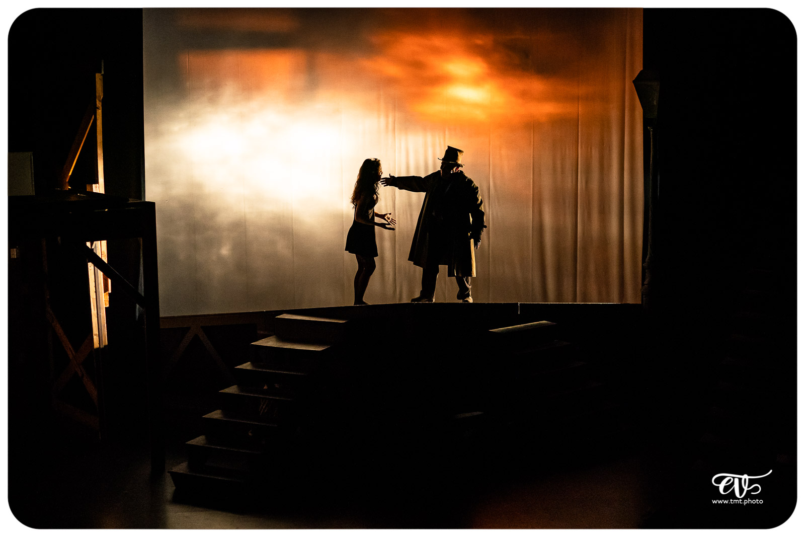 OLIVER TWIST (CIE LA MESNIE H.)